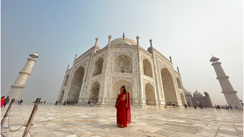 Taj Mahal by Car