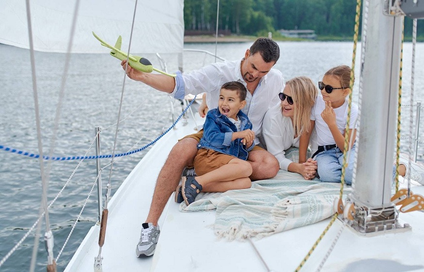 The Pros and Cons of Going on a Boat Ride